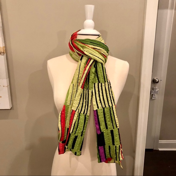 Copper Key Scarf - Picture 4 of 10